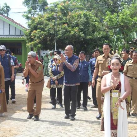 Penilaian Lapang Pelaksana Gotong Royong Terbaik Provinsi Jawa Timur di Desa Karanganom