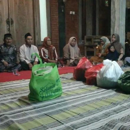 Tradisi Selan di Dusun Dempok Desa Karanganom
